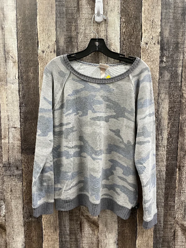 Textured Sweatshirt -Sweatshirt Crewneck By Knox Rose In Camouflage Print, Size: S