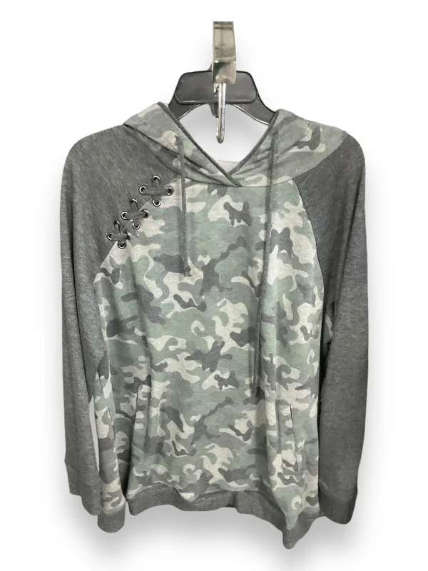 Mountain Print Sweatshirt -Sweatshirt Hoodie By Maurices In Camouflage Print, Size: Xxl