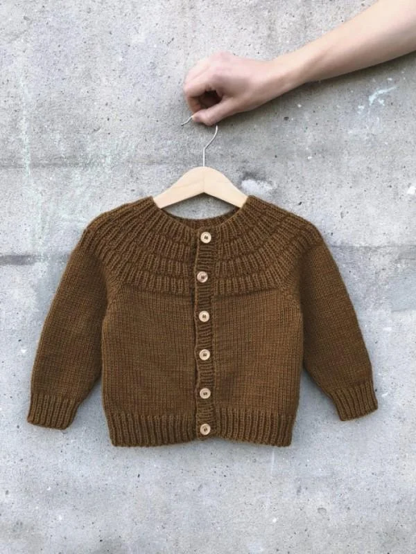 quick dry travel cardigan -Anker's jacket for kids by PetiteKnit, No 1 yarn kit (ex pattern)